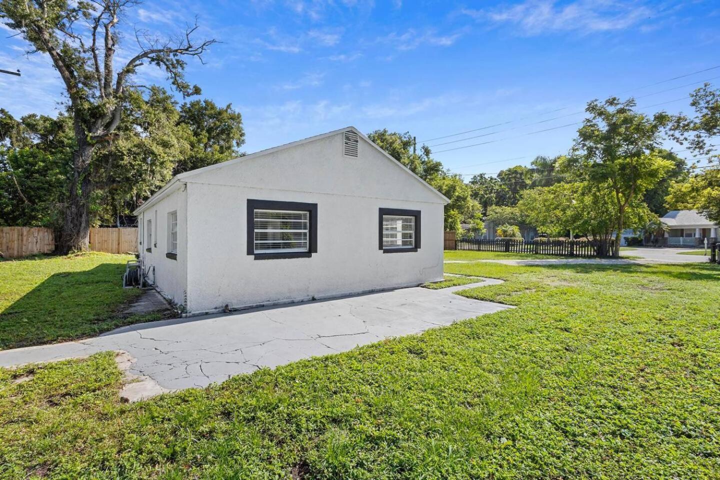 Holiday home Sunny 2br Getaway Pets Welcome Sleeps 6 Orlando