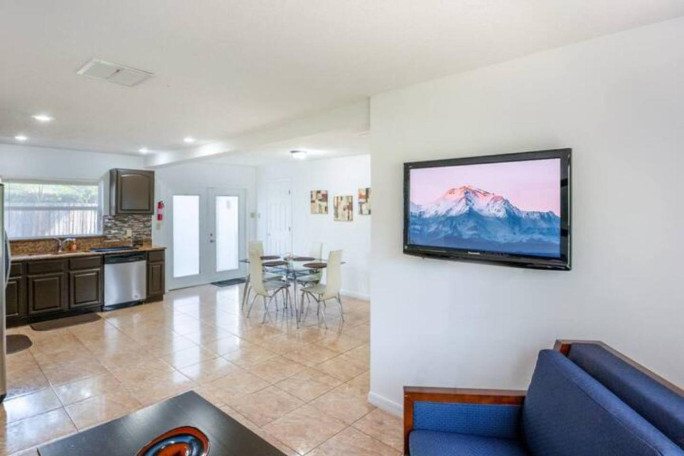 Holiday home 2br Getaway Wi-fi Ready Pets Welcome
