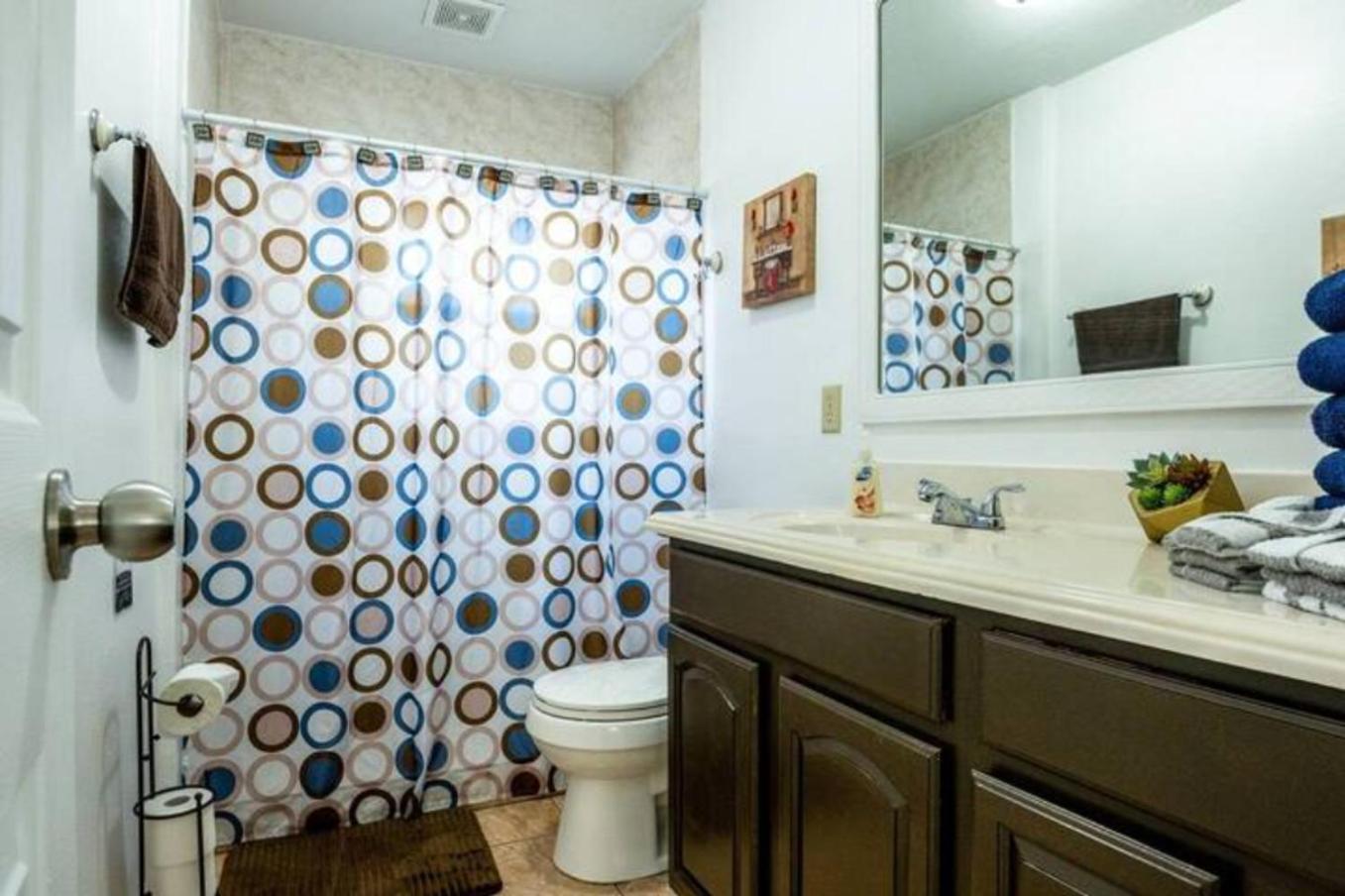 Holiday home 2br Getaway Wi-fi Ready Pets Welcome *