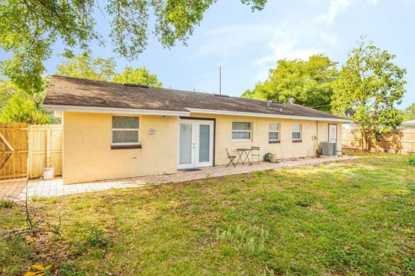2br Getaway Wi-fi Ready Pets Welcome Holiday home