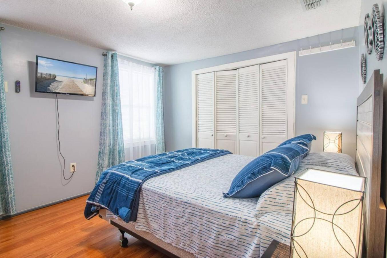 Ucf Getaway 2br Comfort Pets Welcome Holiday home Orlando