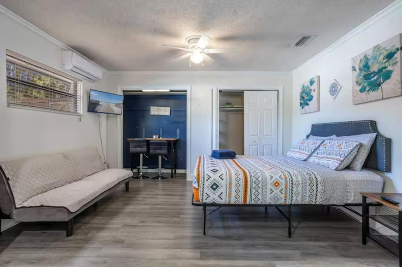 Cozy Heart Of Downtown Pool & Pets Ok Holiday home Orlando