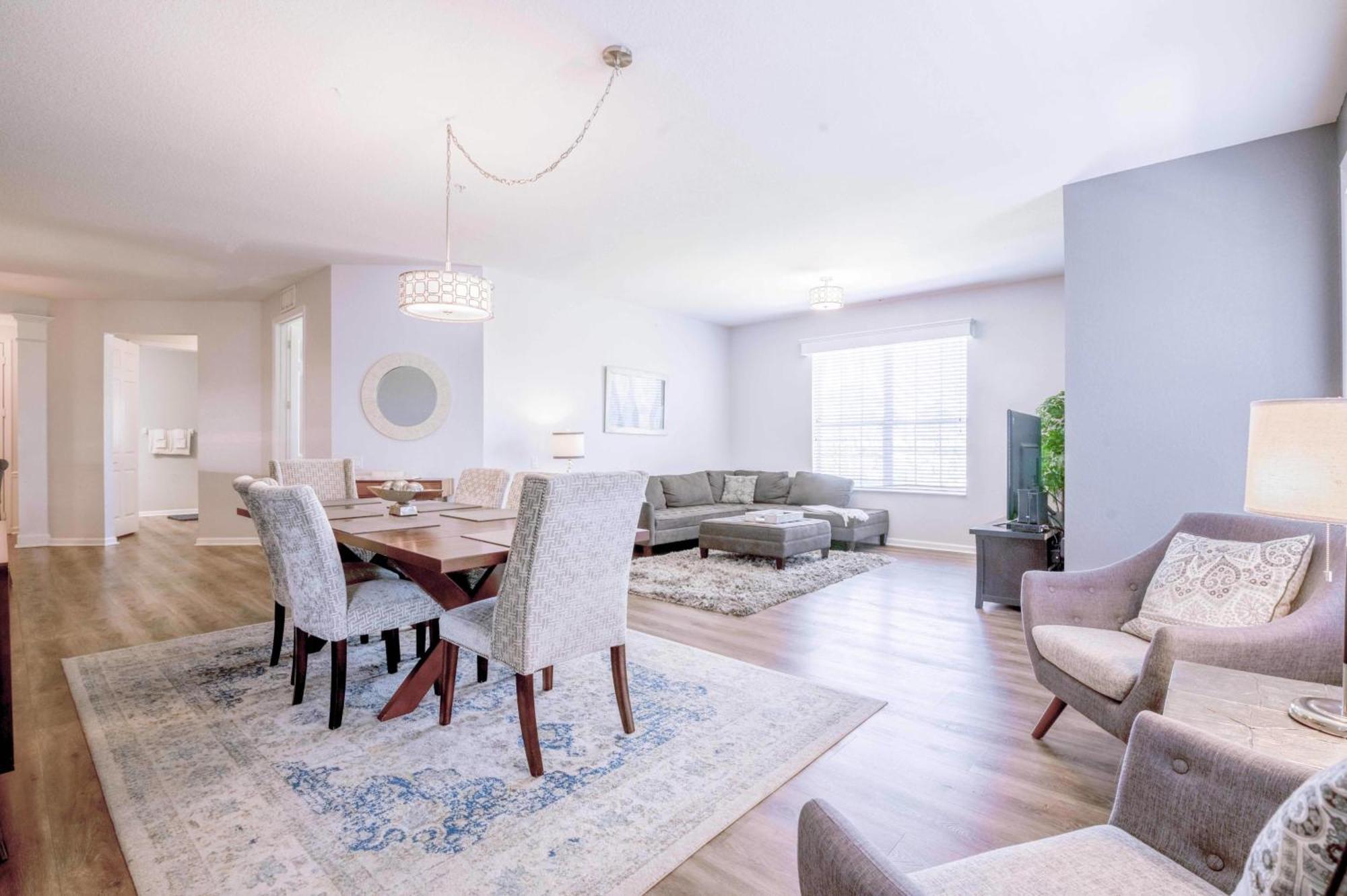 New! Fabulous Vista Cay Luxury Dream Near Theme Parks, And Walk To The Convention Center *