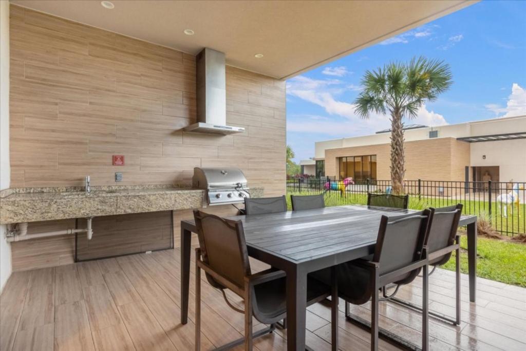 3 Bedroom- 3,5 Bathroom Magic Village 7591 Bd Holiday home *