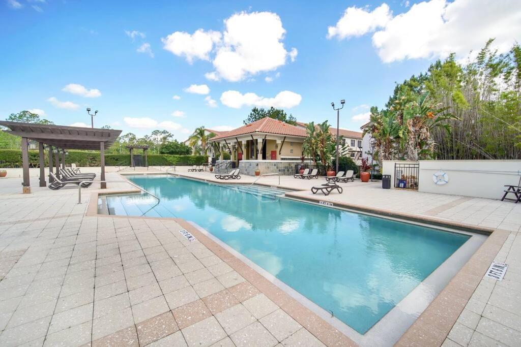 Beautiful 4br Family Townhome At Area Holiday home Orlando