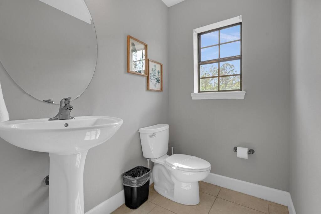 Beautiful 4br Family Townhome At Area Orlando