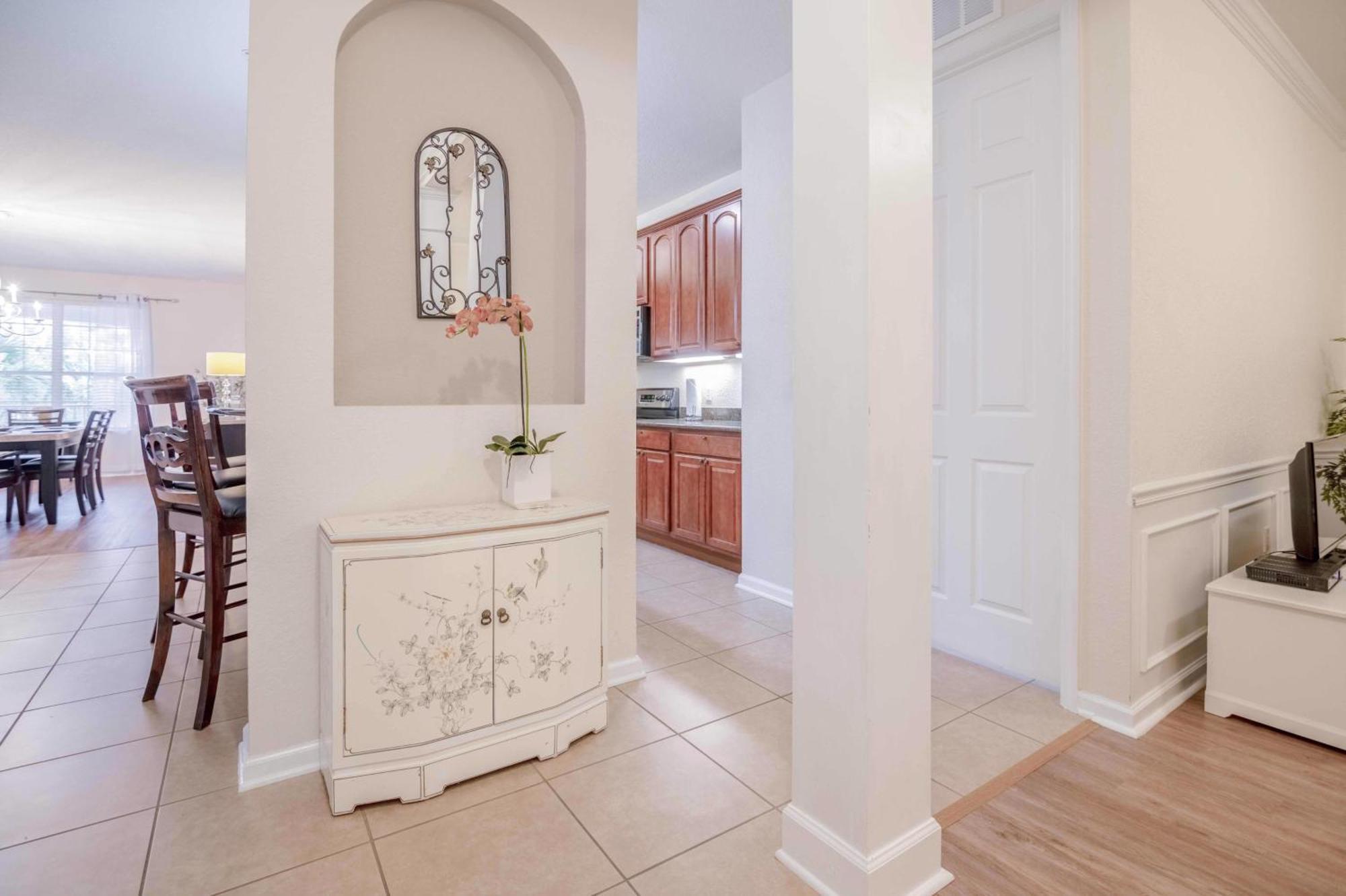 Fabulous Vista Cay Lakeview Island Breeze Near Theme Parks And Walk To The Convention Center Orlando