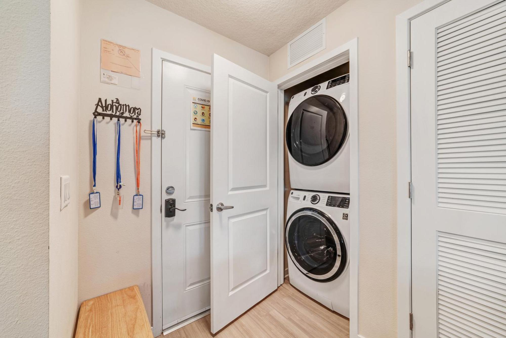 Luxury 3br Walking Distance To Epic Universe, Convention Center And Icon Park Apartment Orlando