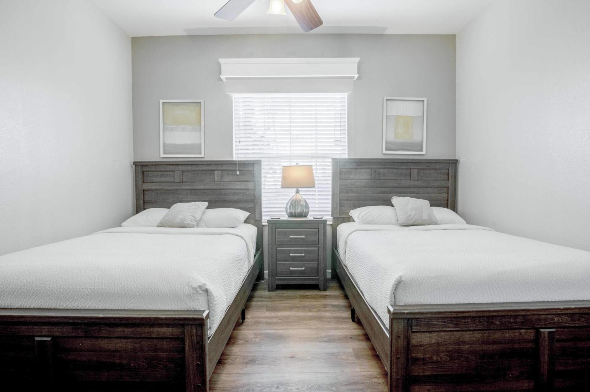 New! Gorgeous Vista Cay Luxury Secret Near Theme Parks, And Walk To The Convention Center * Orlando