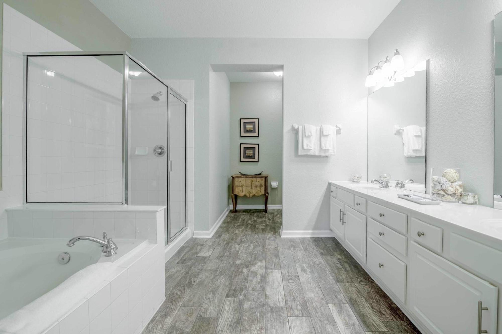 New! Gorgeous Vista Cay Luxury Secret Near Theme Parks, And Walk To The Convention Center * Orlando