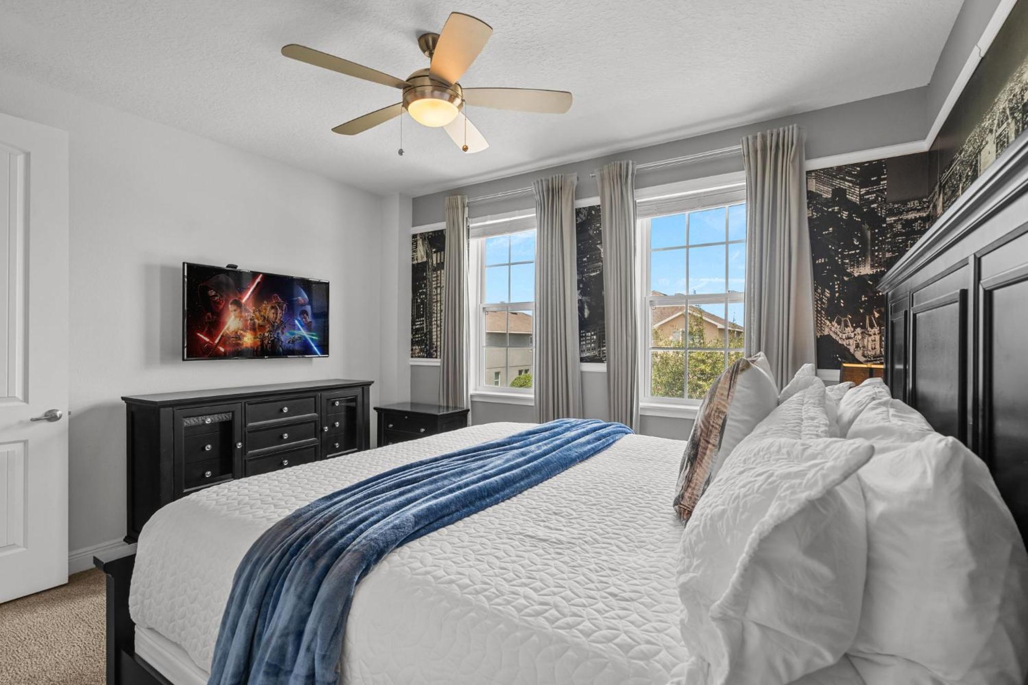 8 Bedrooms- 8 Bathrooms- Encore 7714fd *