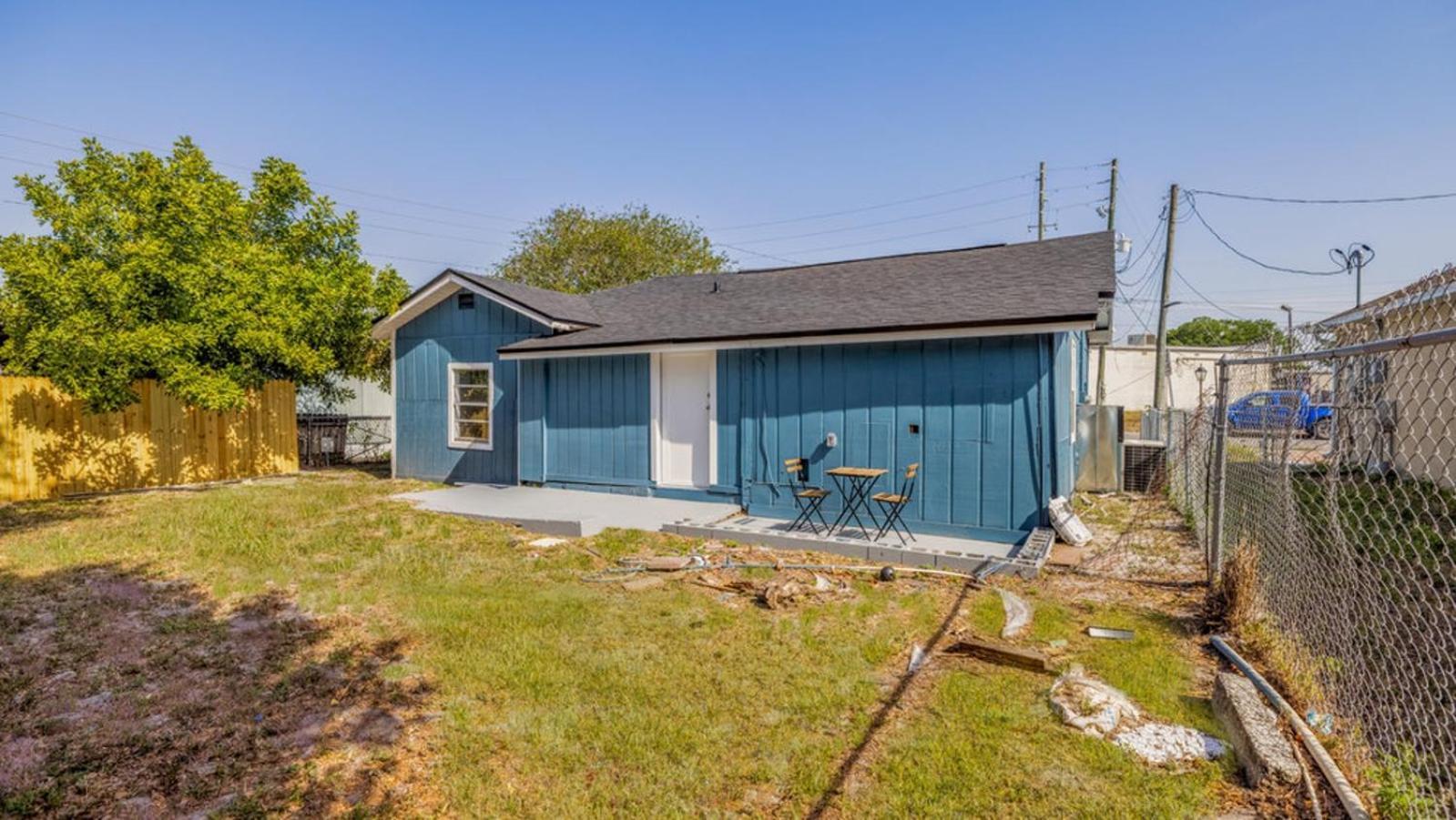 3Br Cozy Stay Pet Friendly Fast Wi-Fi Holiday home *