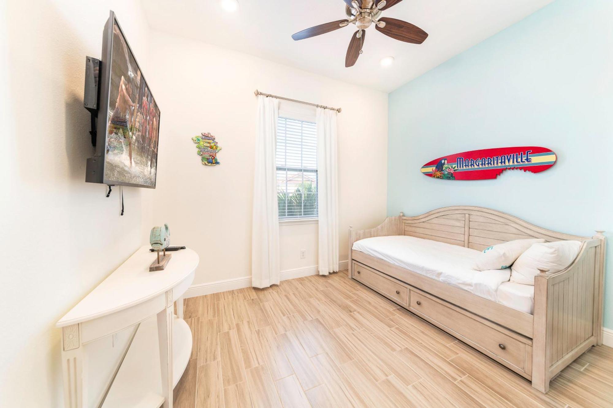The Tipsy Islander With Hot Tub Near Disney With Margaritaville Access - 8044su