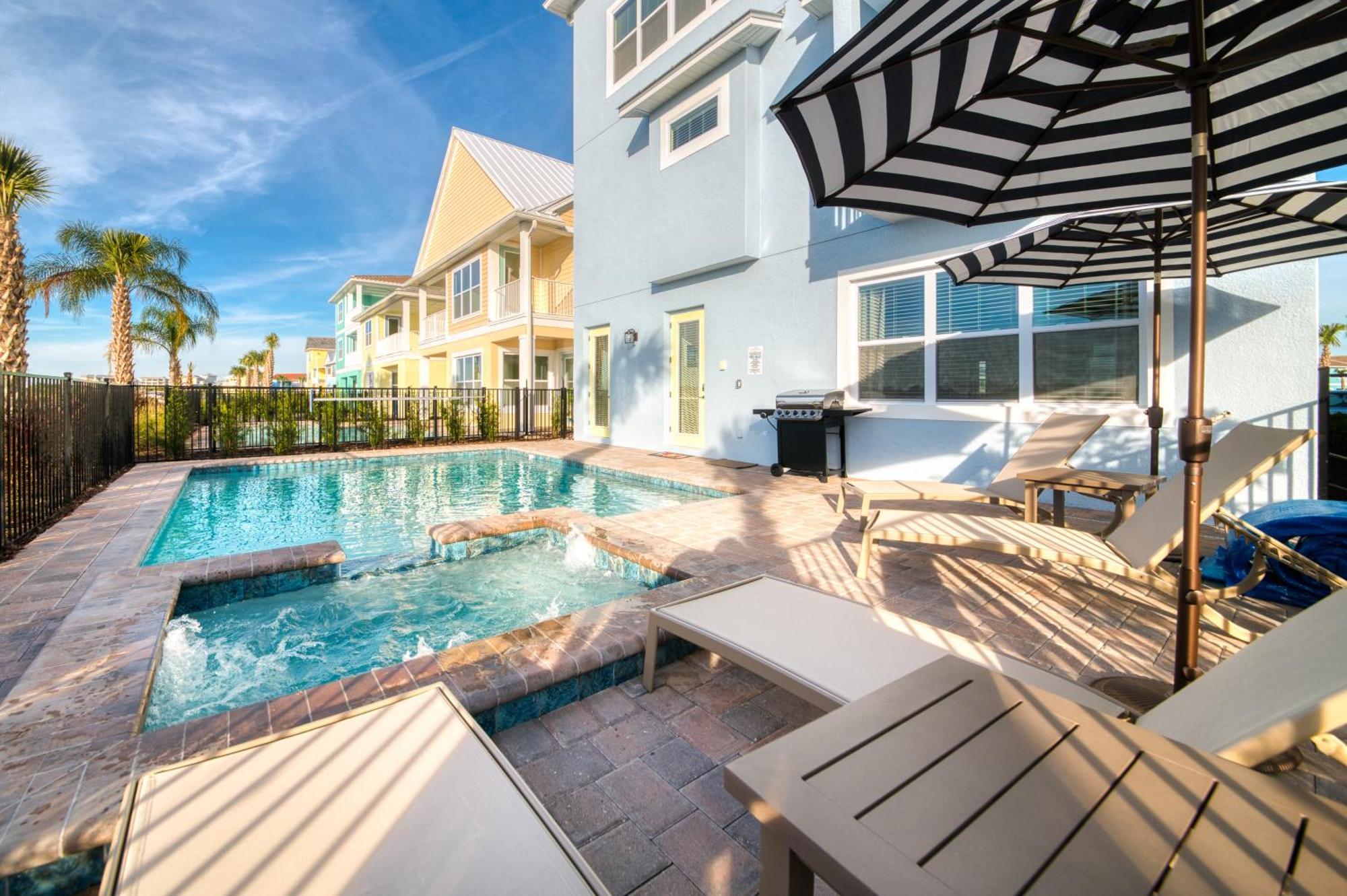 Holiday home 3 Story With Private Pool Near With Margaritaville Island H20 Access - 8105su