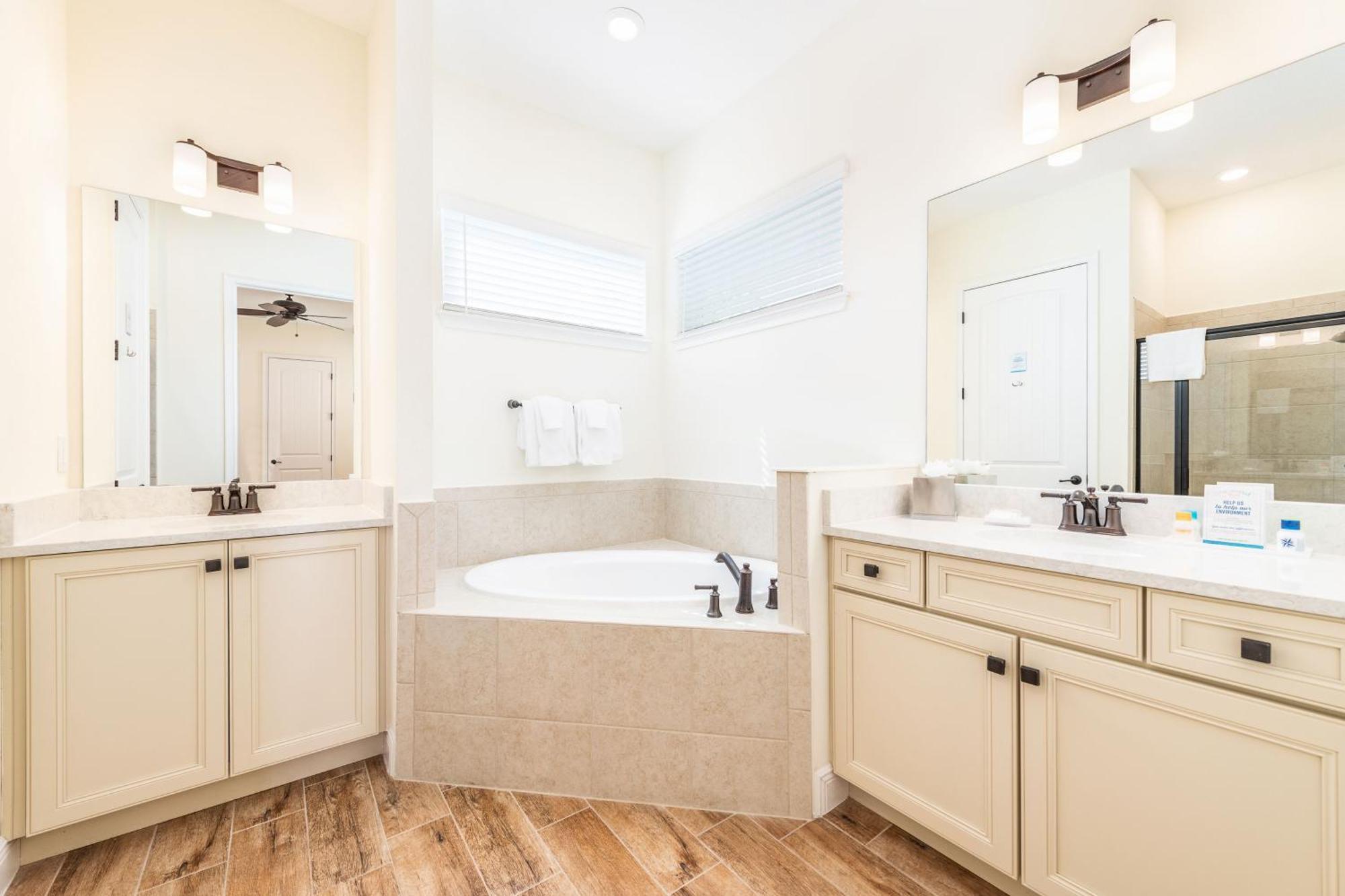 Coral Bliss Near With Margaritaville Island H2o Access - 8004ls Holiday home Orlando