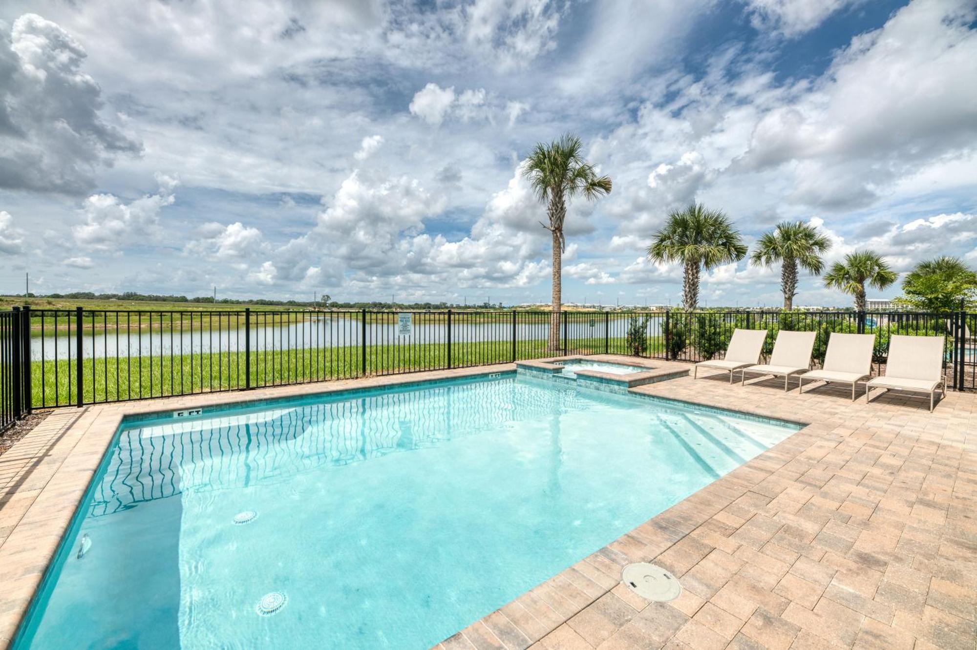 Lovely Near With Margaritaville Island H20 Access - 8145su