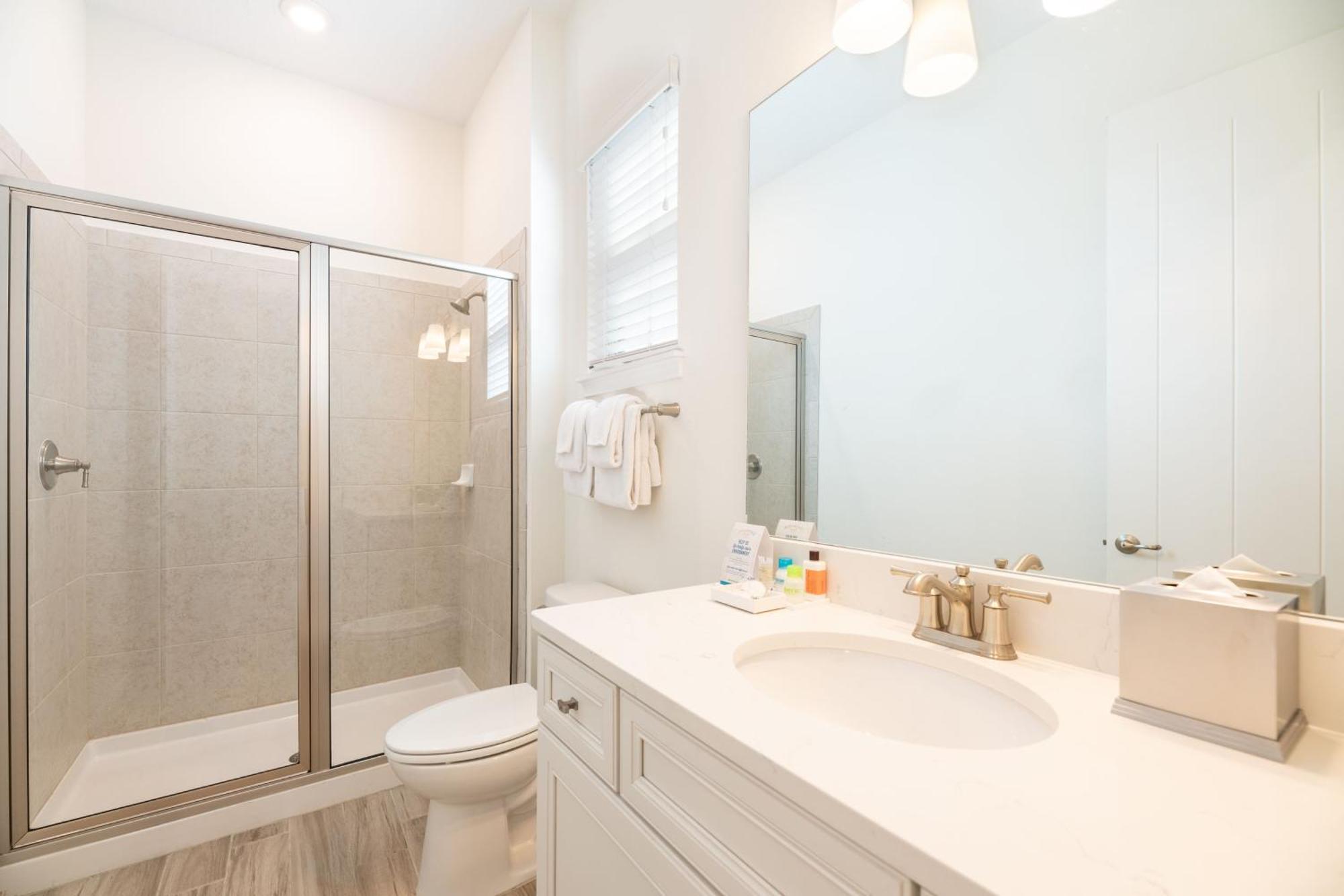 Vibrant With Hot Tub Near With Margaritaville Island H2o Access - 8032dr Orlando