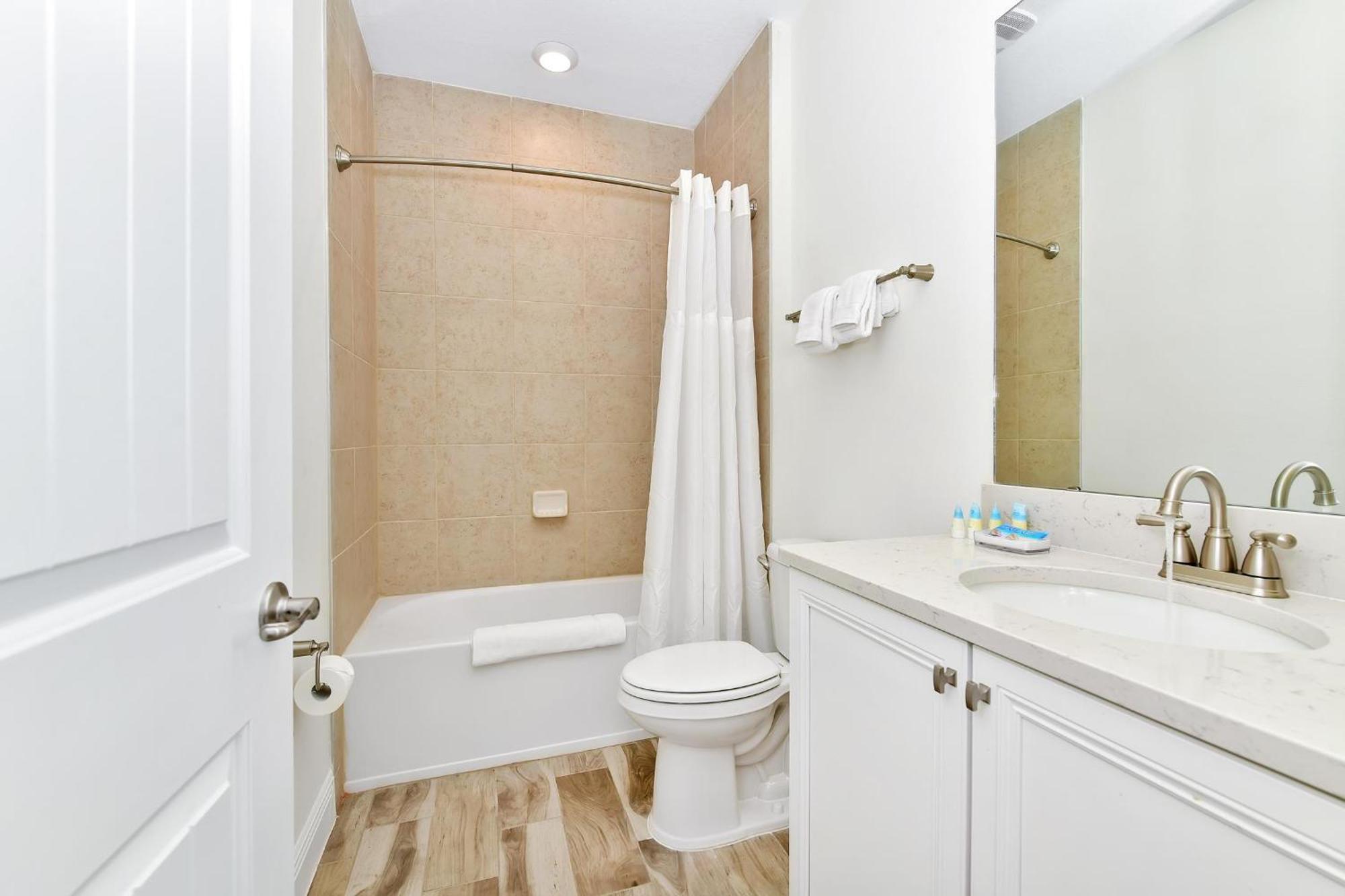 Colorful Near With Margaritaville Island H20 Waterpark Access - 3128cs Orlando