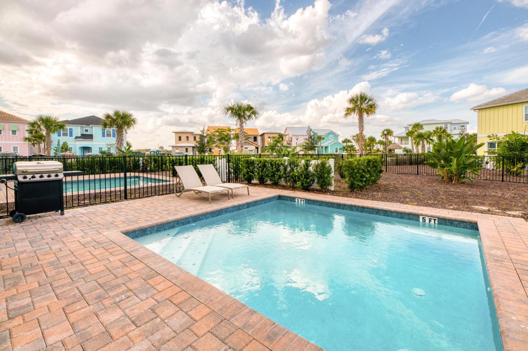 Holiday home Seashell Cream With Private Pool Near With Margaritaville Island H2o Access - 8037st