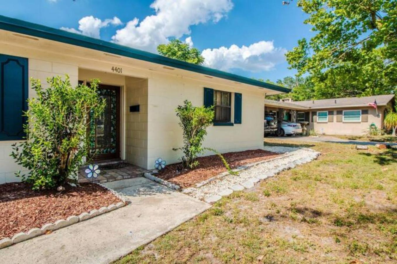 Cozy Heart Of Downtown Pool & Pets Ok Holiday home