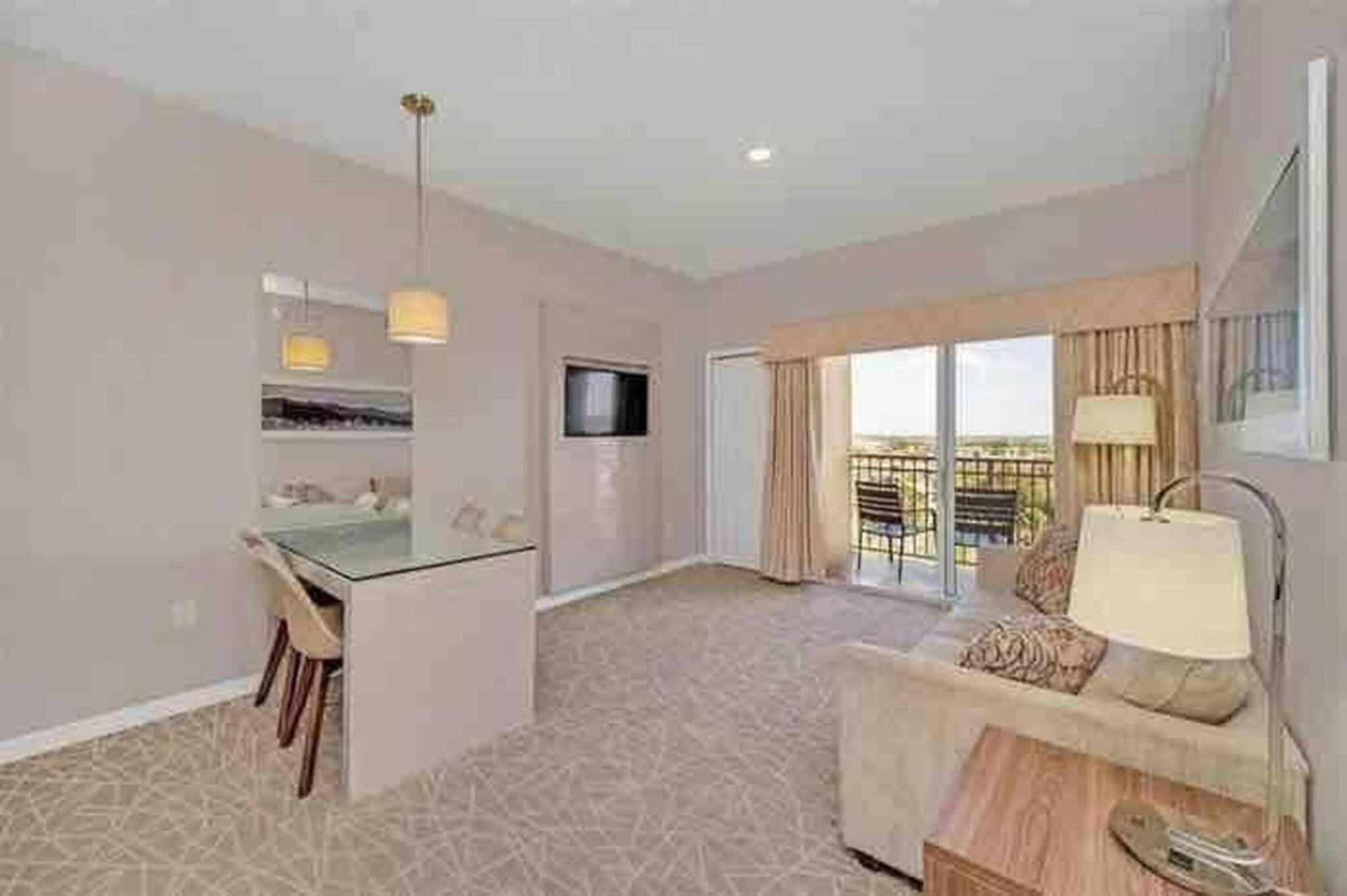 1br Next Universal Fl