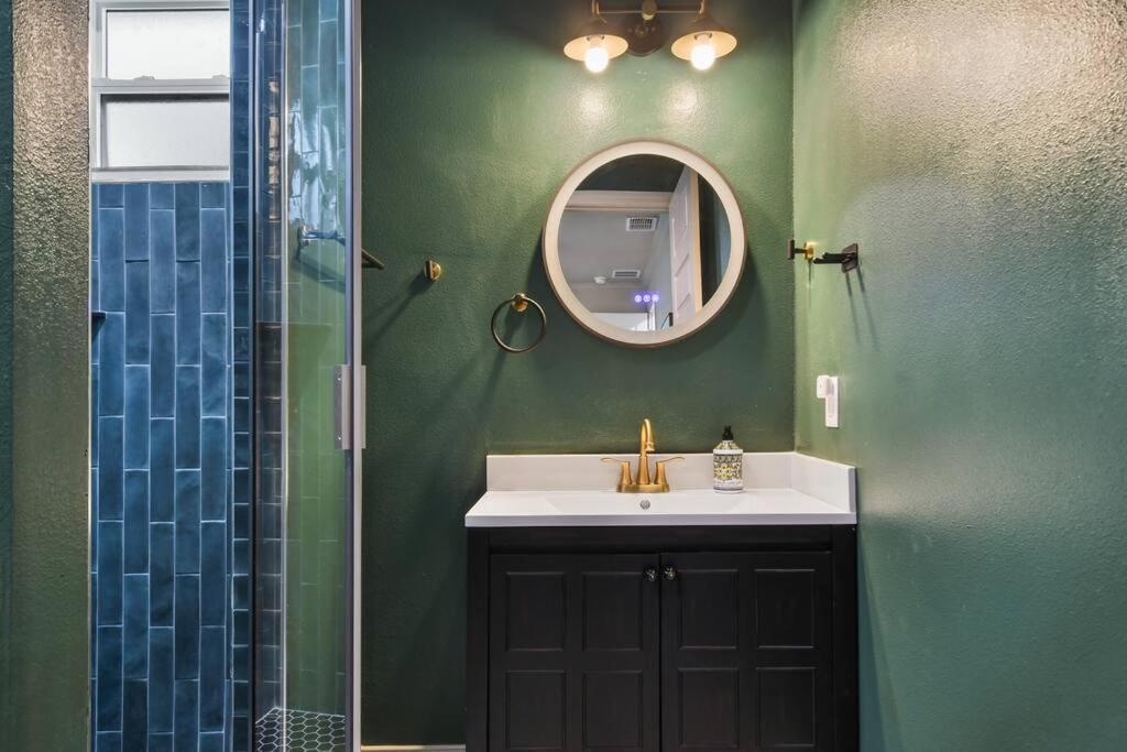 5 Bdr 4,5 Bth - Pool Table - Fenced Yard Villa Orlando