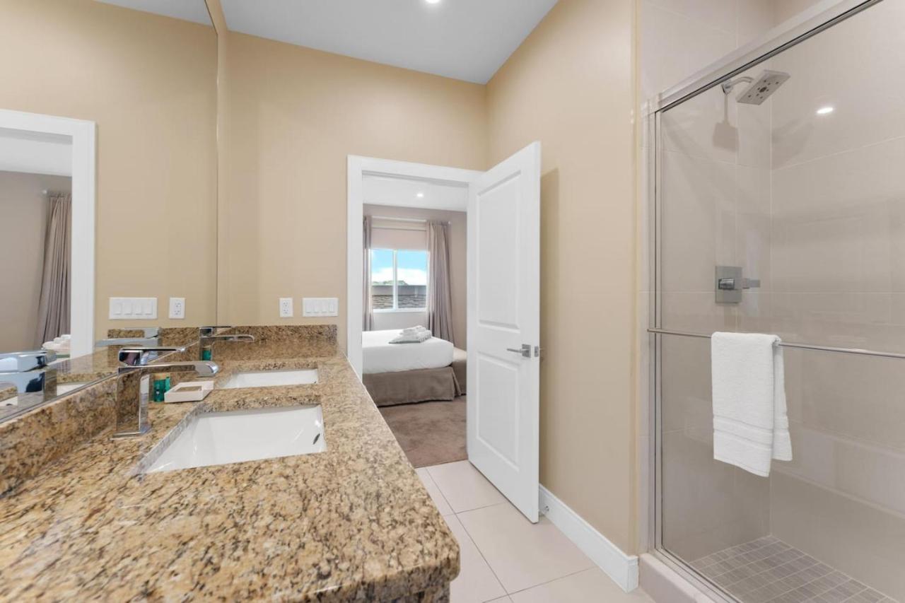 Luxury 4br Townhouse Next To 3201 Holiday home *