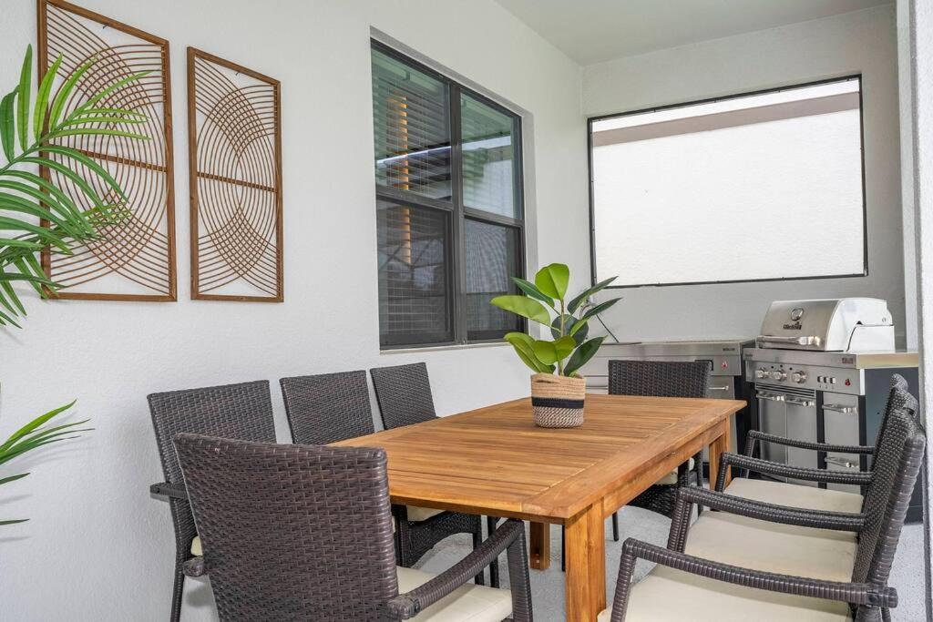 Brand New Elegance Vacation At Paradiso 6151