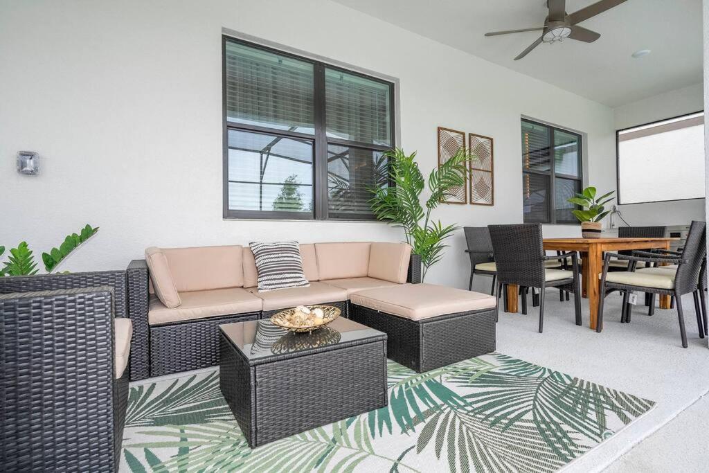 Holiday home Brand New Elegance Vacation At Paradiso 6151