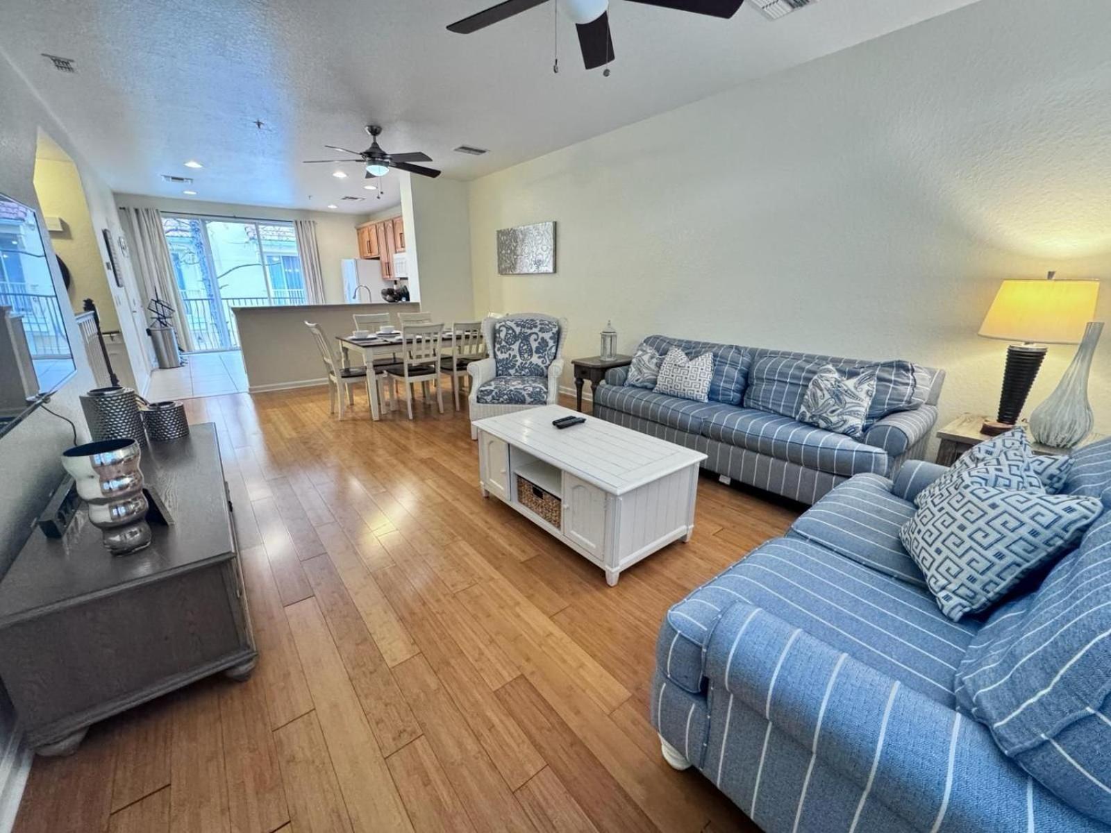 Villa 5075 - 3b/3.5b Vista Cay ☆ 5 Min From Universal Orlando