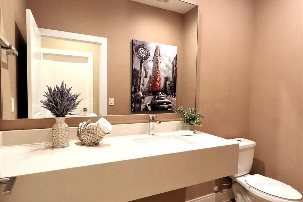 Beautiful Home W 3 En Suites & Breathtaking View Holiday home *