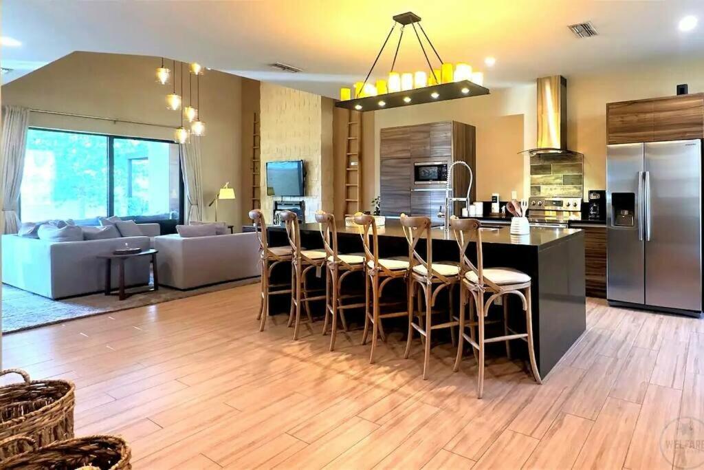 Beautiful Home W 3 En Suites & Breathtaking View Orlando