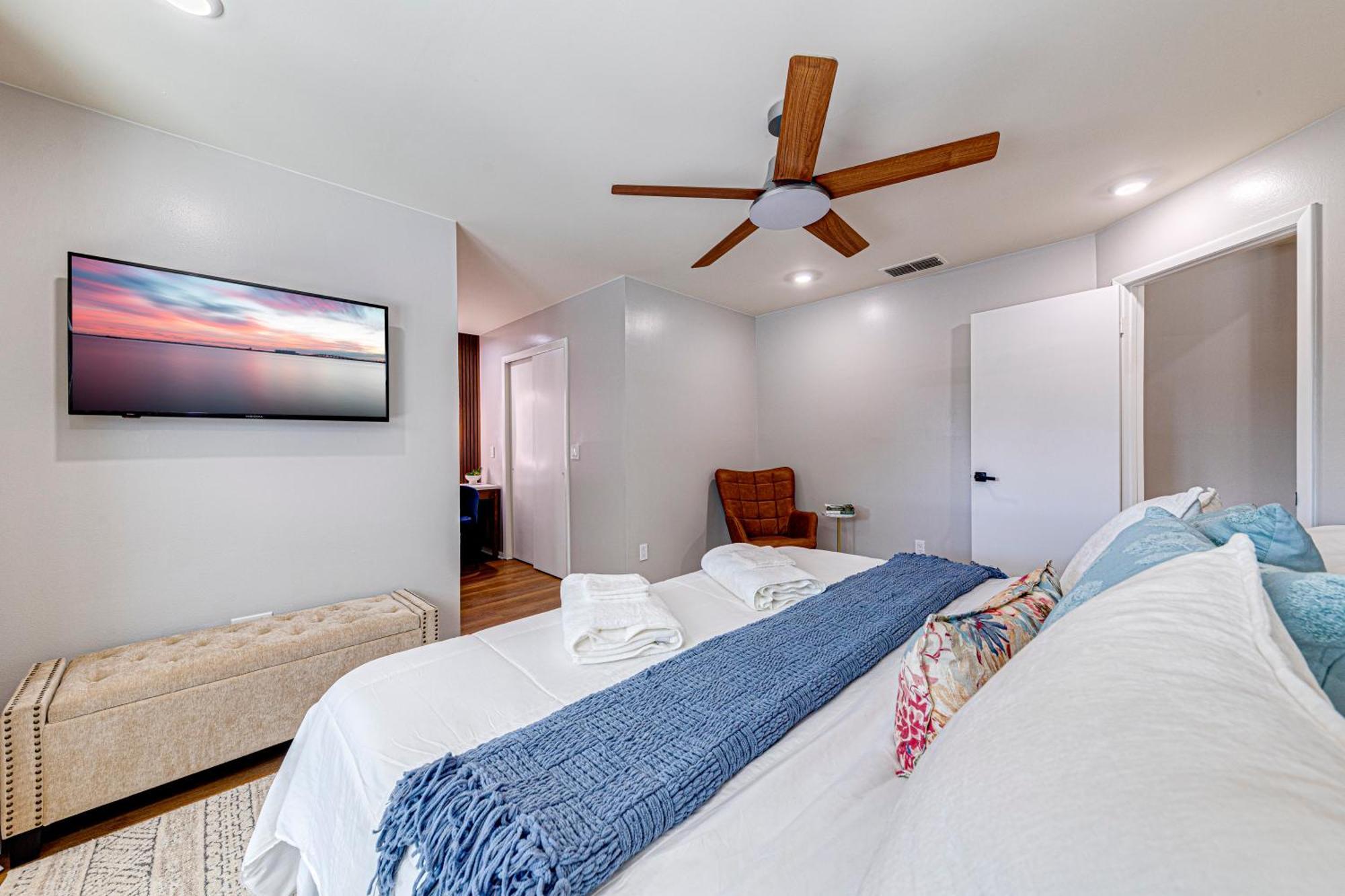 Holiday home Beautiful Home, Centrally Located To Parks With Pool Orlando