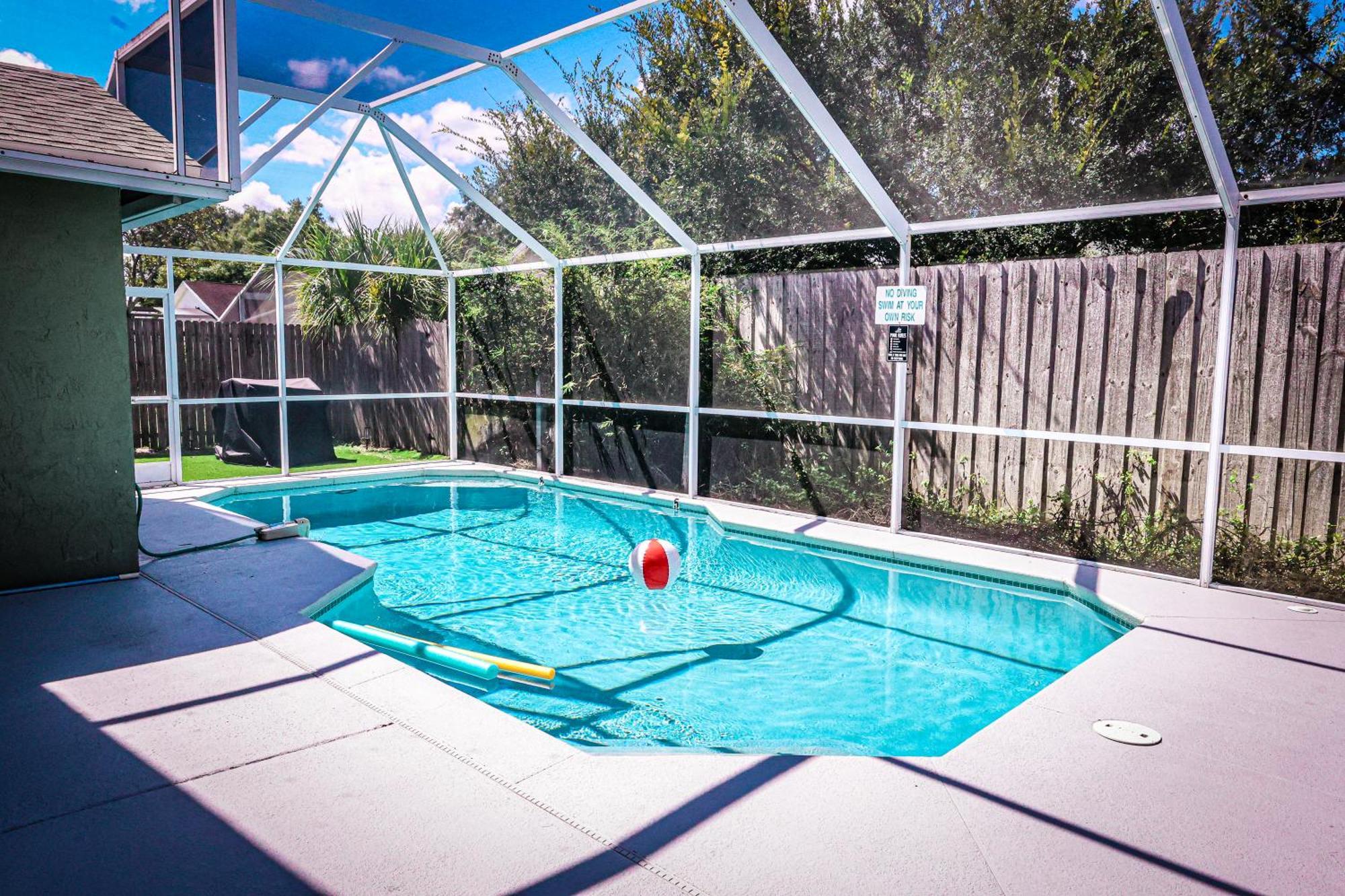 2024 New Pool House W Mini Golf 10 Min To *