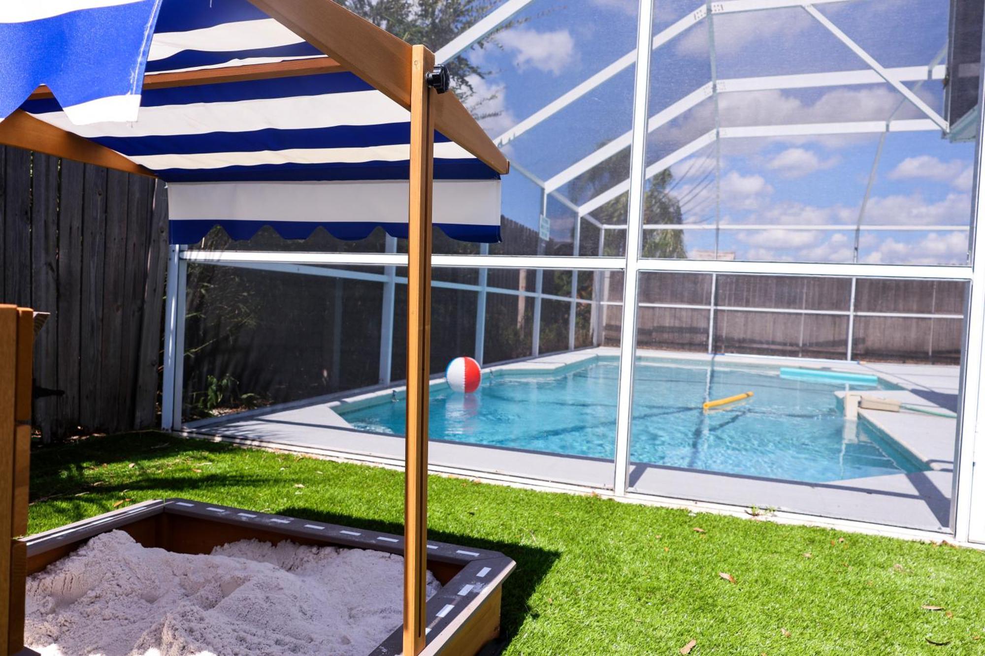 2024 New Pool House W Mini Golf 10 Min To Holiday home Orlando