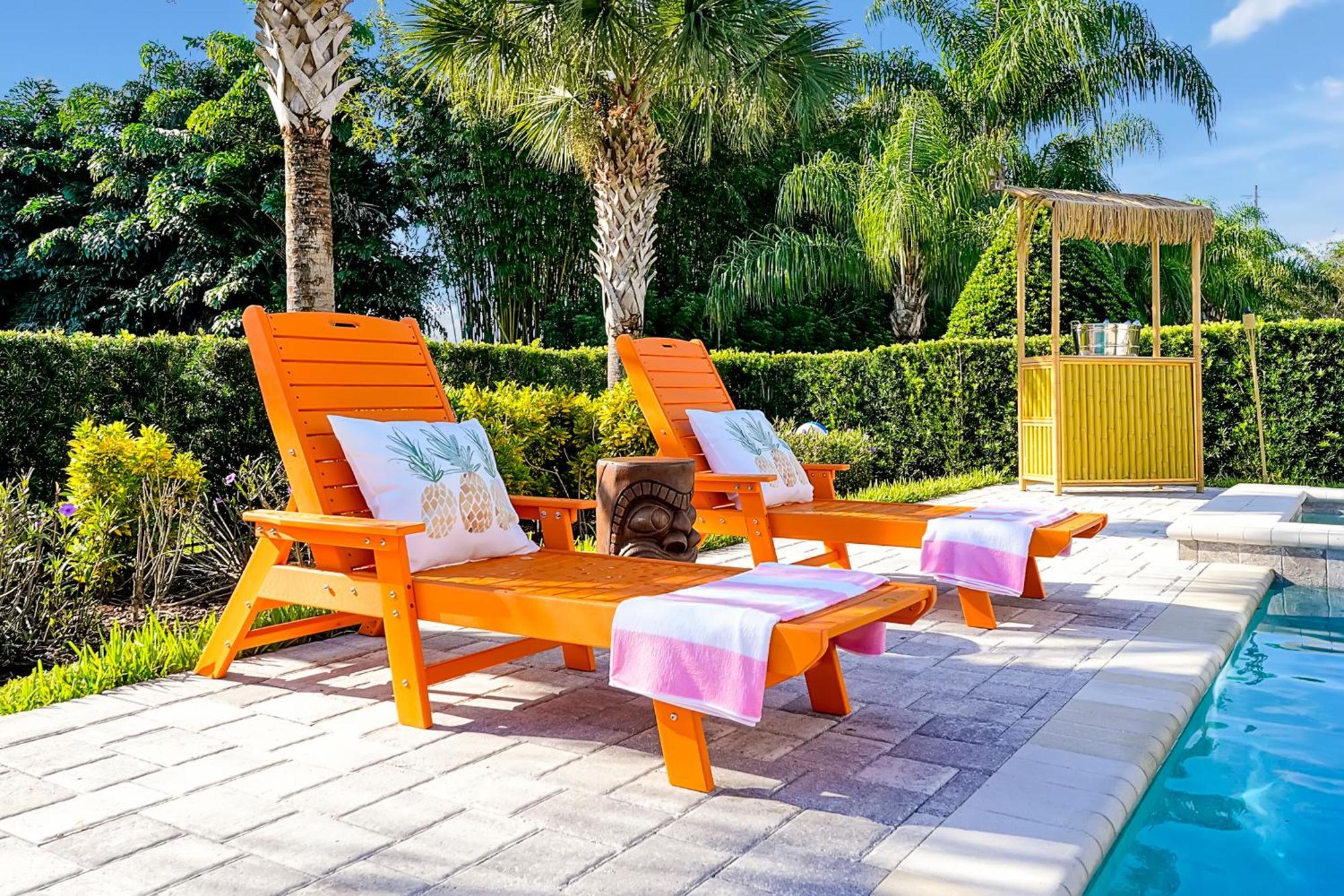 5bd Moana-themed - Movie By The Pool - Near