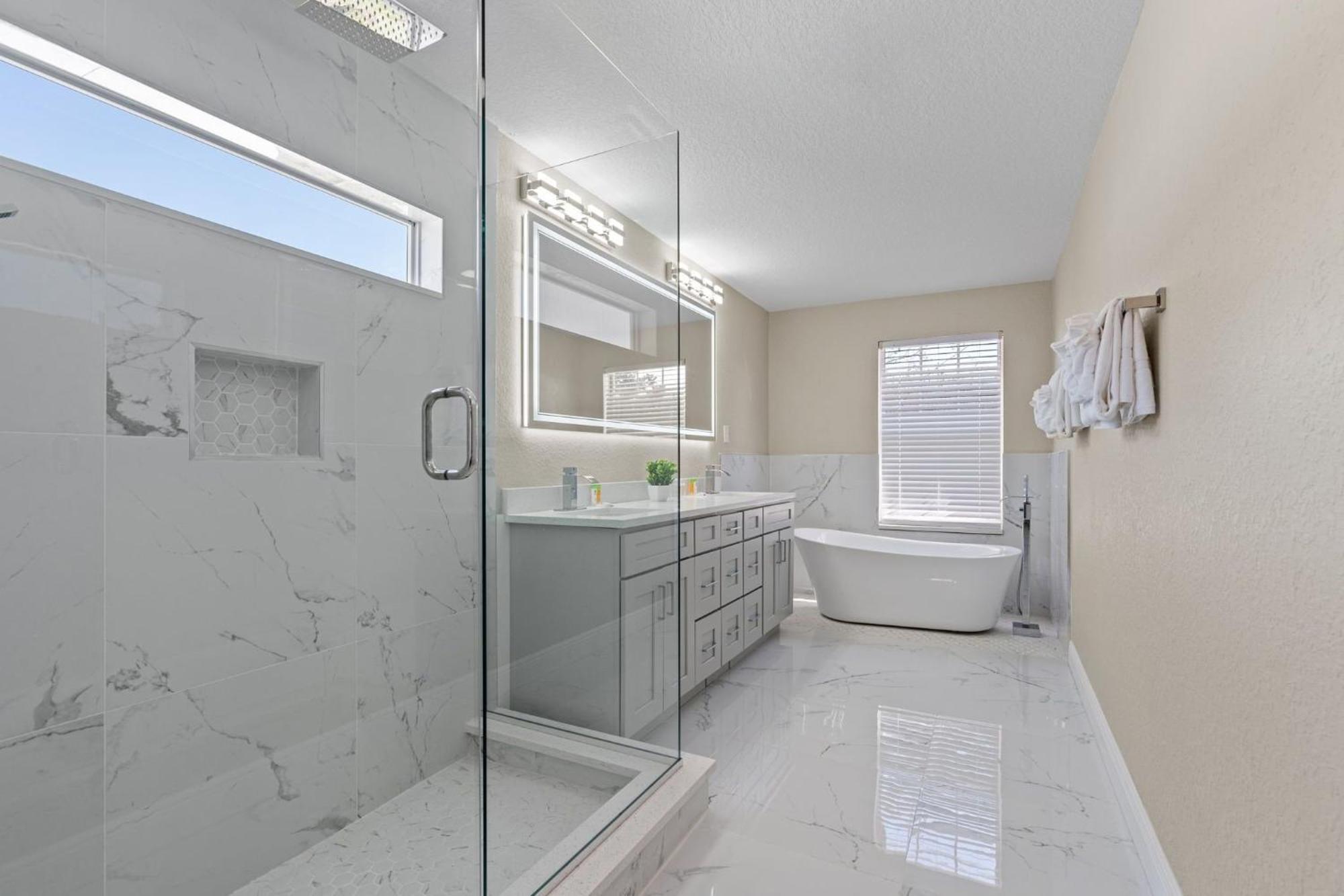 Luxurious 6br/4ba W/ Game And Private Pool Windsor Hills *