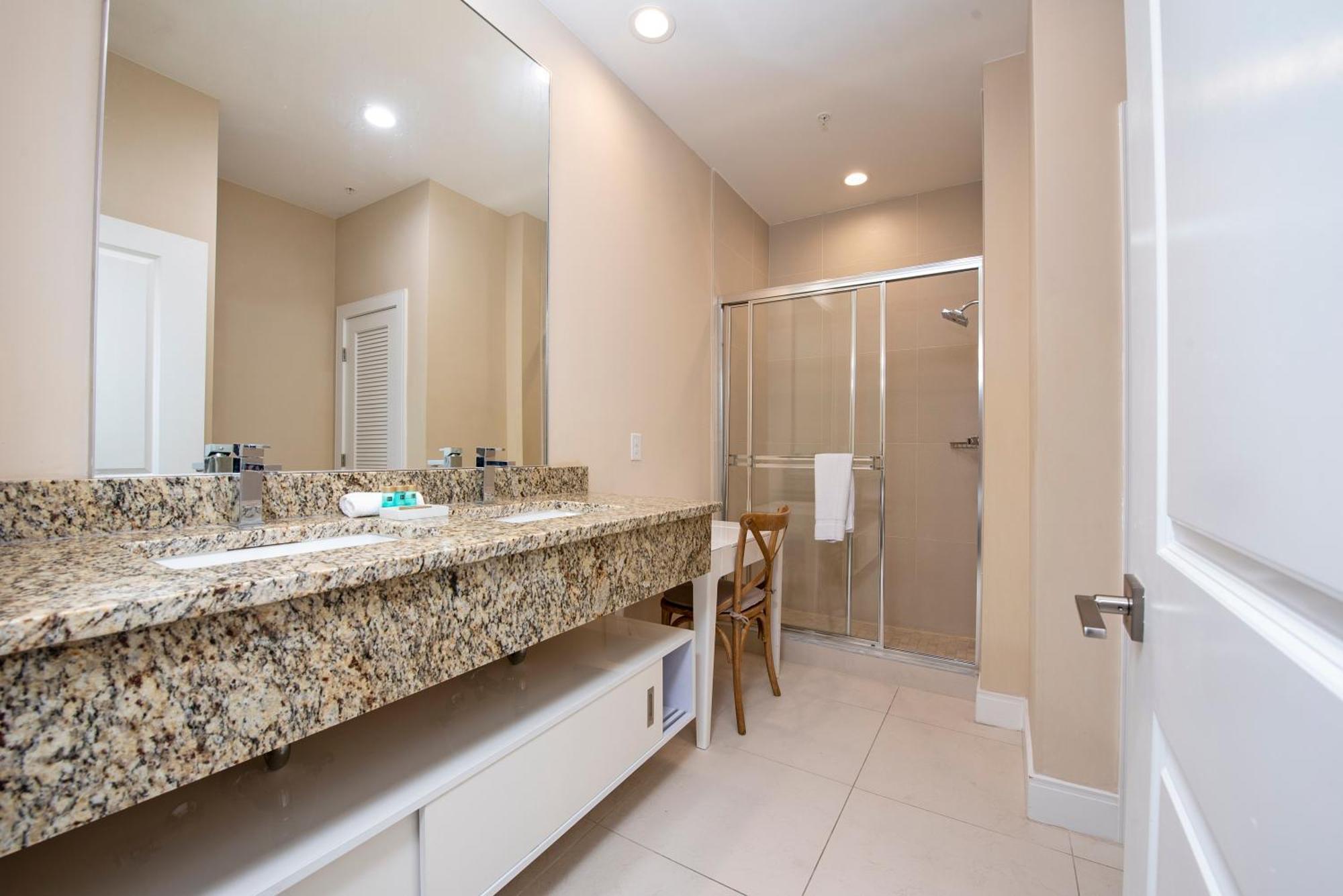 Amazing 3bd With Elevator And Bbq Near Holiday home *