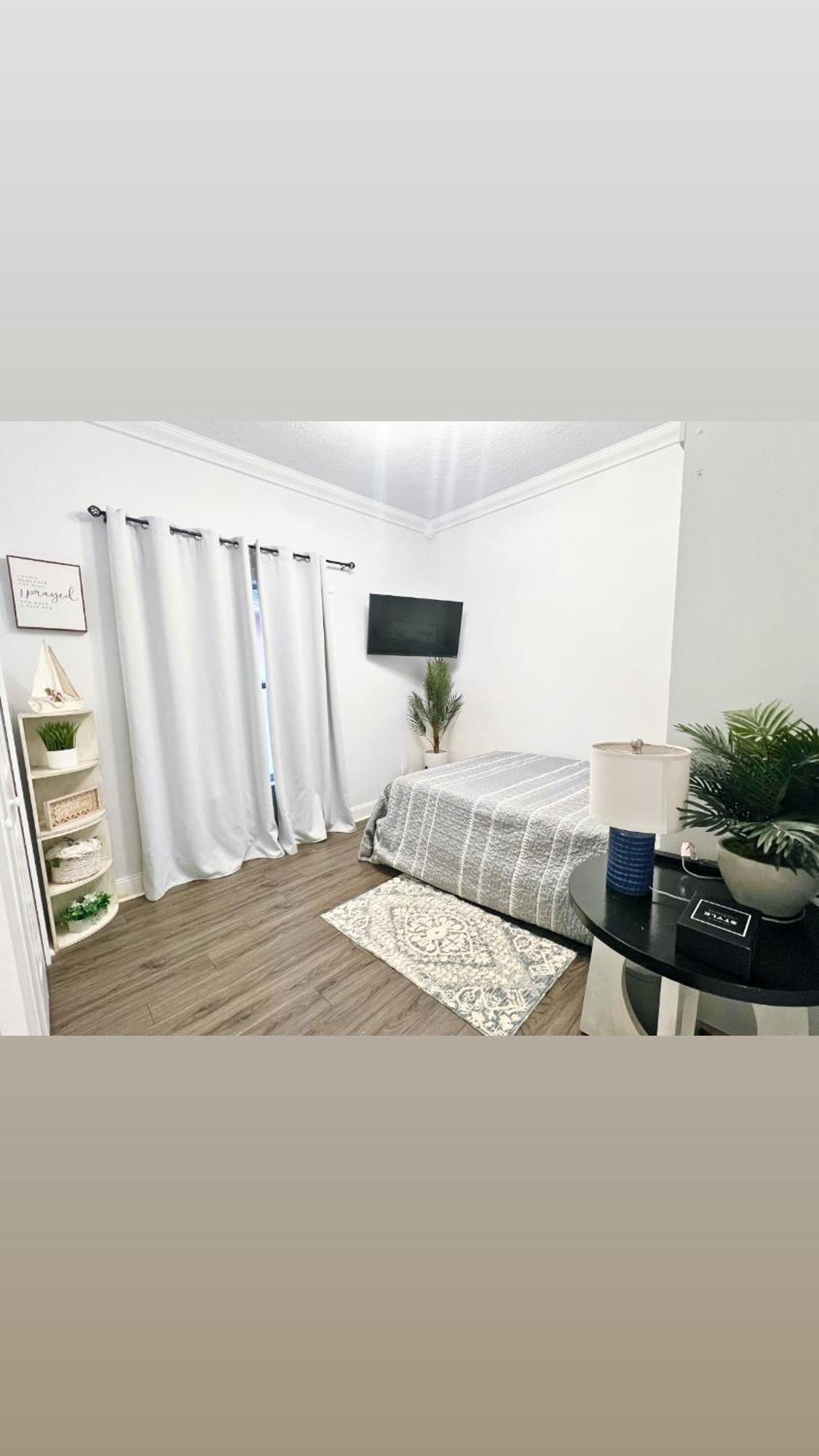 Staycation Spot Apartment Orlando