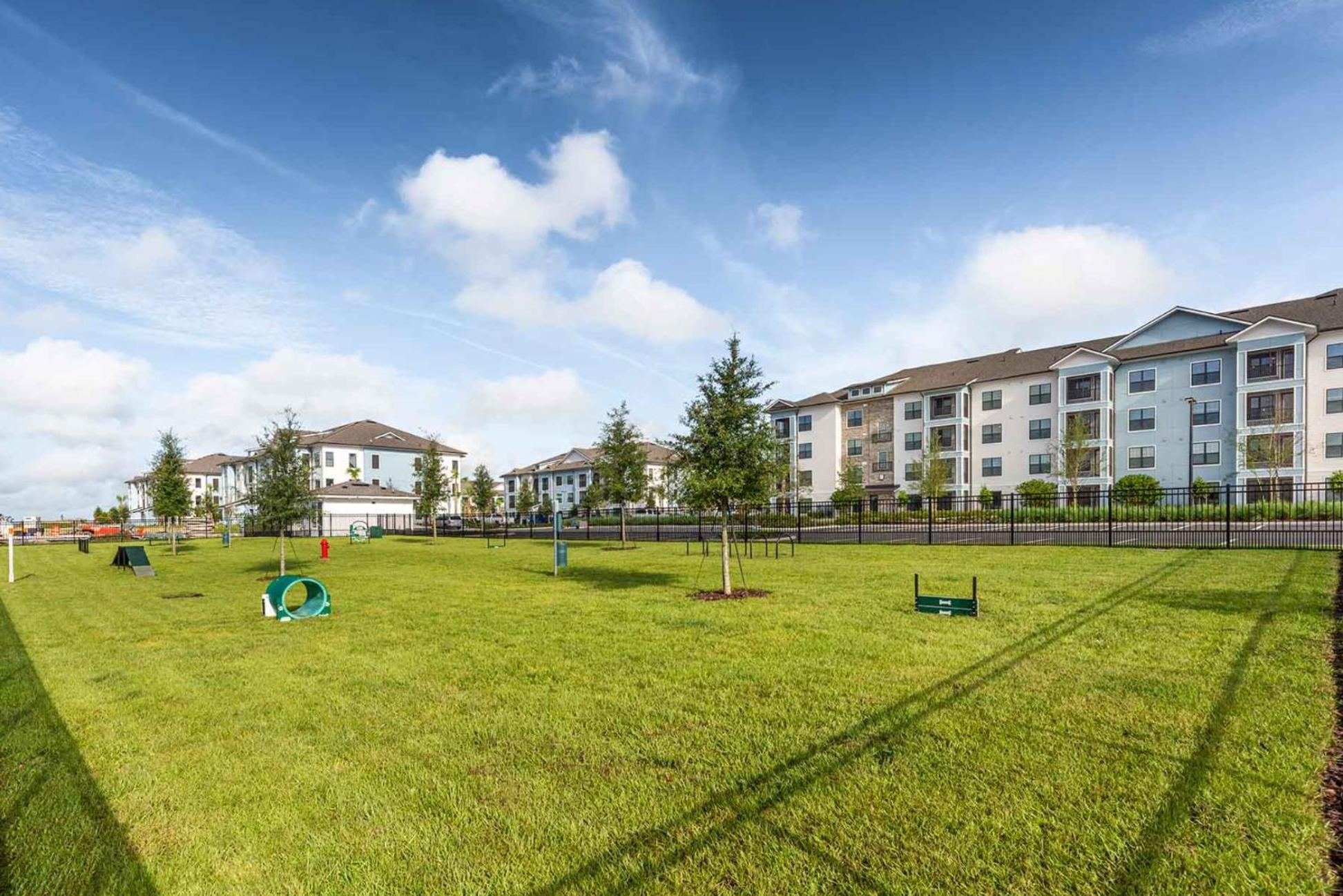 Full Apartment, 15 Min To Disney, King Bed Pet-friendly, Resort-style Amenities *