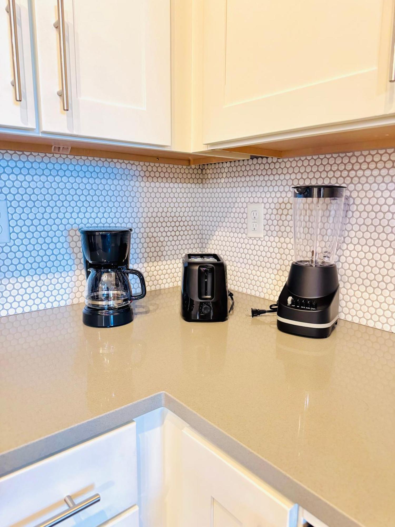 Full Apartment, 15 Min To Disney, King Bed Pet-friendly, Resort-style Amenities Apartment