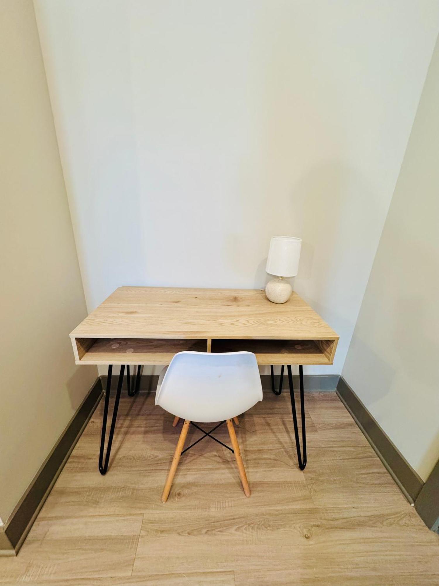 Apartment Full Apartment, 15 Min To Disney, King Bed Pet-friendly, Resort-style Amenities *