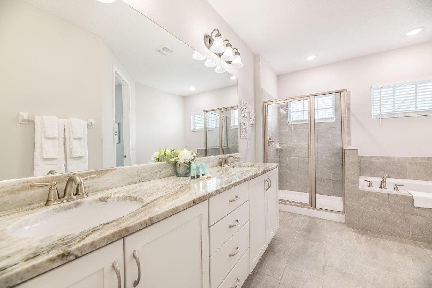 Holiday home Sophisticated 6 Bdrm With Movie At Encore Orlando