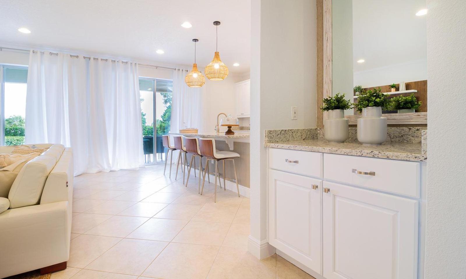 Modern 5 Bdrm With Galactic Bedroom At Encore