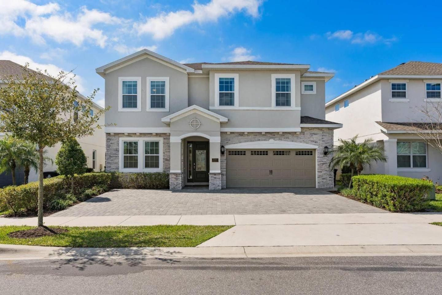 Stylish 10 Bdrm With Galactic Themed In Encore