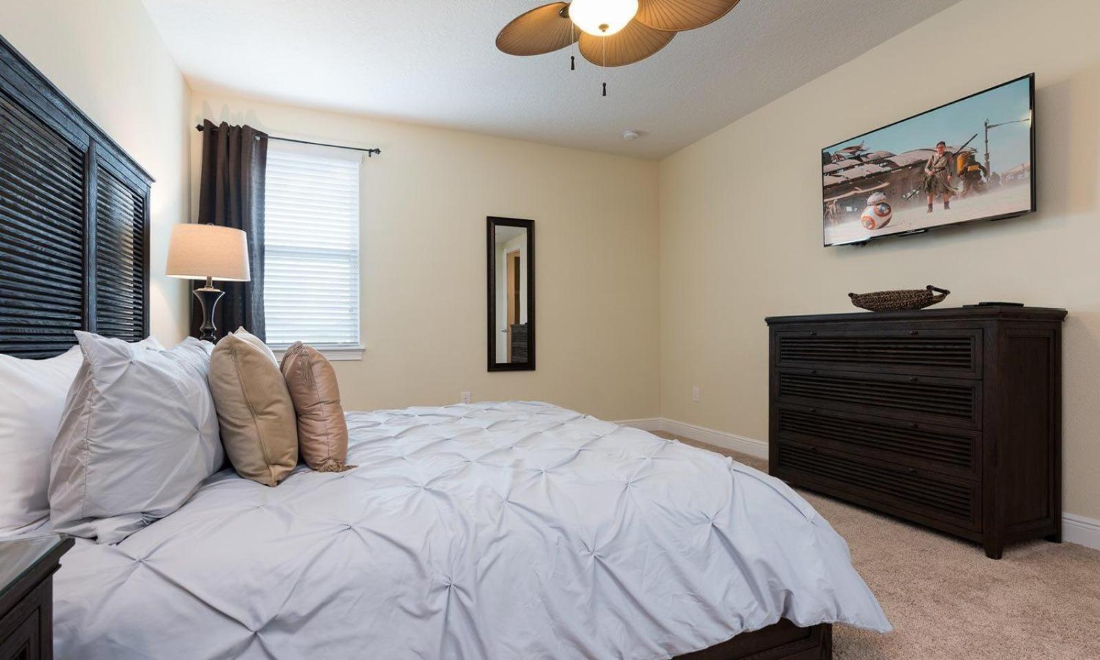 Charming 6 Bdrm With Open Living At Encore Orlando