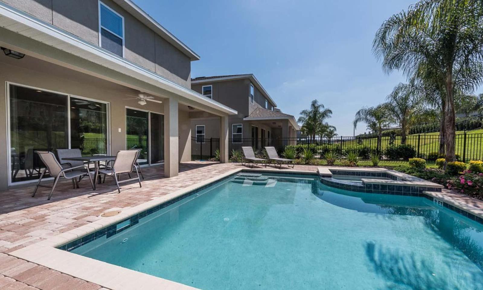 Bright 6 Bdrm House With Pool And In Encore *