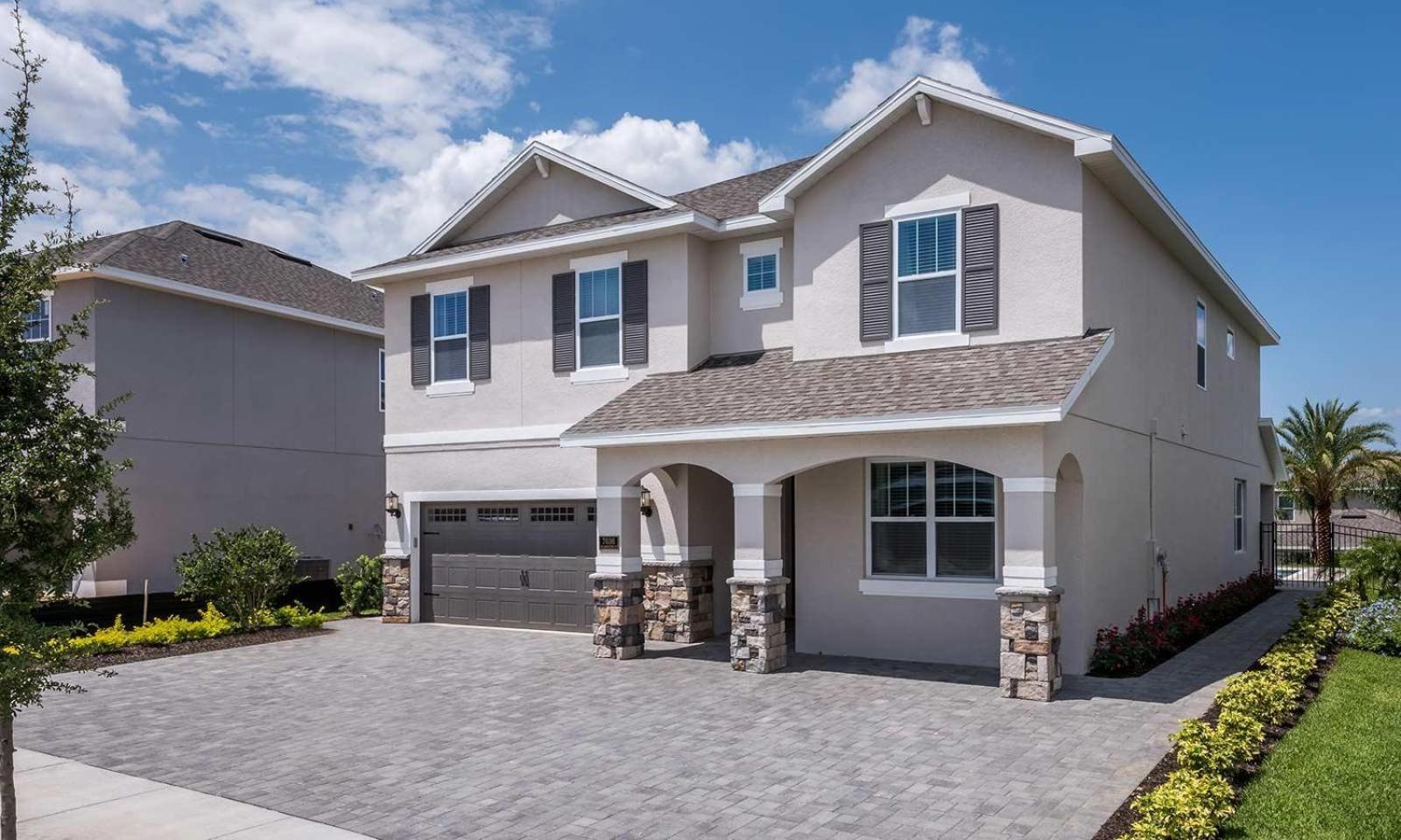 Contemporary 8 Bdrm With Putting At Encore Holiday home Orlando