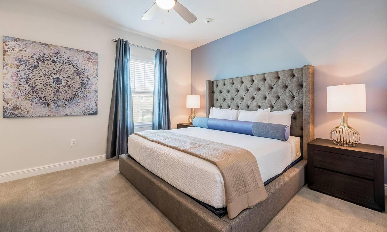 Contemporary 8 Bdrm With Putting At Encore Holiday home *