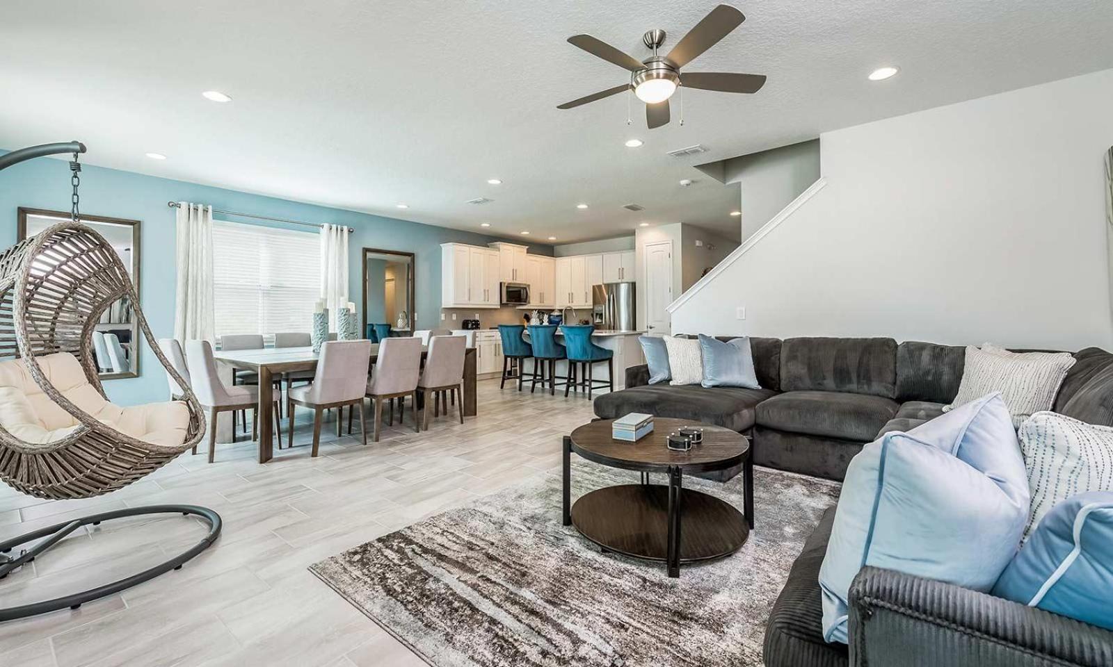 Contemporary 8 Bdrm With Putting At Encore